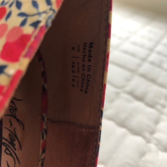 Shoes - Picture 9 of 9